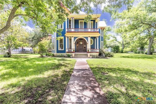 624 Saint Louis St, Gonzales, TX, 78629-4034 | Card Image