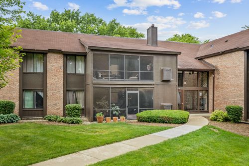 apt-13-740 Saint Andrews Ln, Crystal Lake, IL, 60014-7040 | Card Image