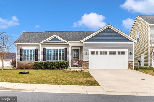 210 Aylesbury Ln, MARTINSBURG, WV, 25403-7745 | Card Image