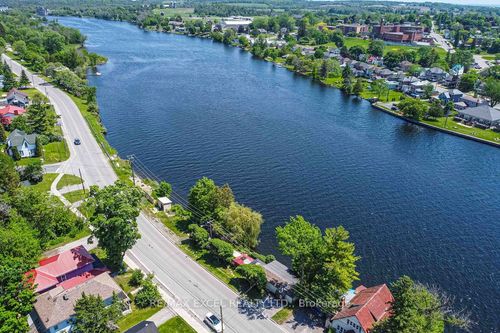 197 Queen St, Campbellford, ON, K0L1L0 | Card Image