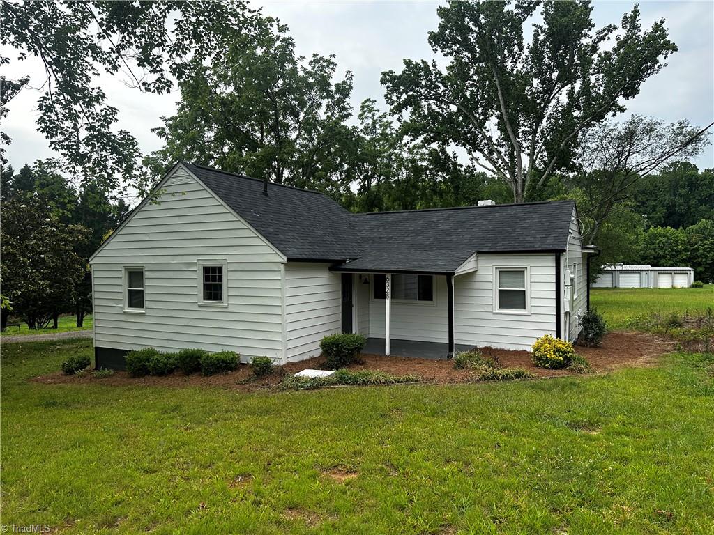 Robinhood Rd, Pfafftown, NC 27040