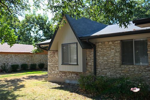 401 Dove Creek Dr, Round Rock, TX, 78664-5917 | Card Image