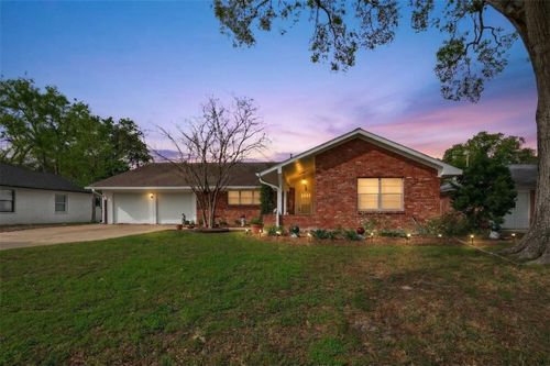 5646 Hazen St, Houston, TX, 77081-7408 | Card Image