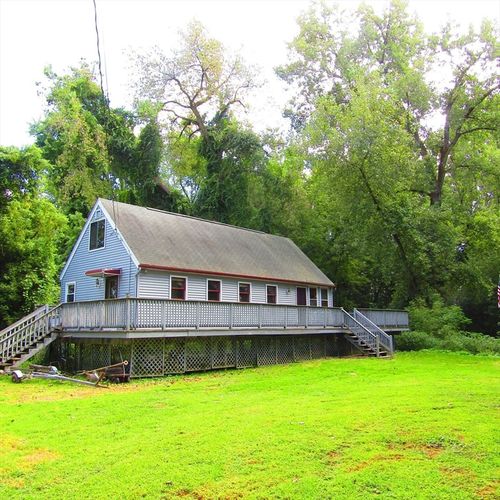 79 Aqua Vitae Rd, Hadley, MA, 01035-9508 | Card Image