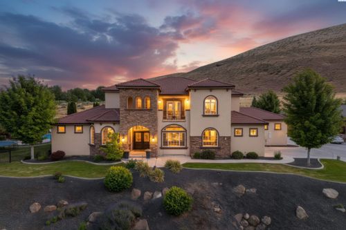 1273 Plateau Dr, Richland, WA, 99352-7338 | Card Image