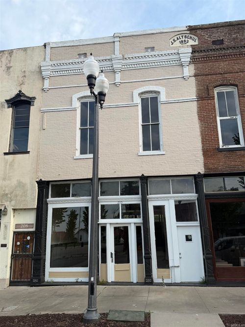 210 W Barraque Ave, Pine Bluff, AR, 71601 | Card Image