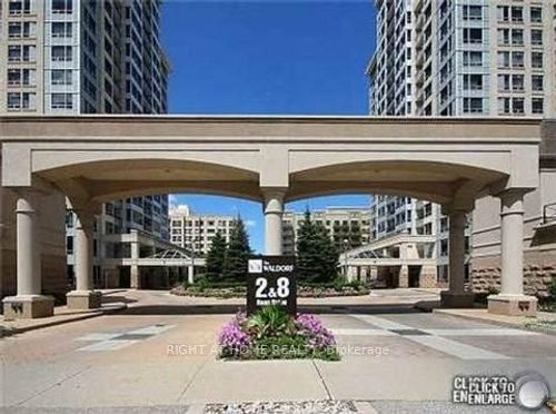 512-2 Rean Dr, North York, ON, M2K3B8 | Card Image