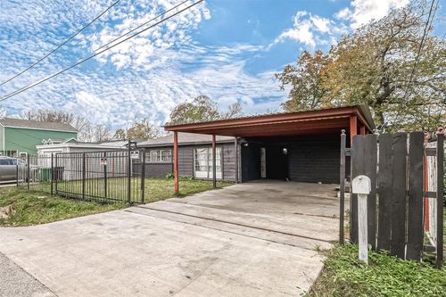 6718 Madrid Street, Houston, TX, 77021 | Card Image