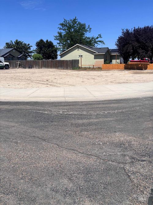 103 Rose Petal Ct, Wilder, ID, 83676-6029 | Card Image