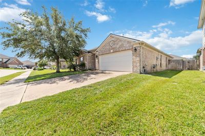 14315 Acorn Ridge Way, House other with 3 bedrooms, 2 bathrooms and null parking in Cypress TX | Image 2