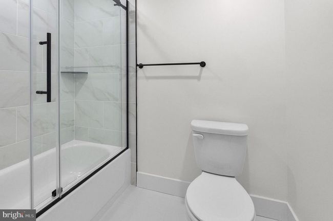 APT-2 - 2200 E Fayette St, Townhouse with 2 bedrooms, 1 bathrooms and null parking in BALTIMORE MD | Image 14