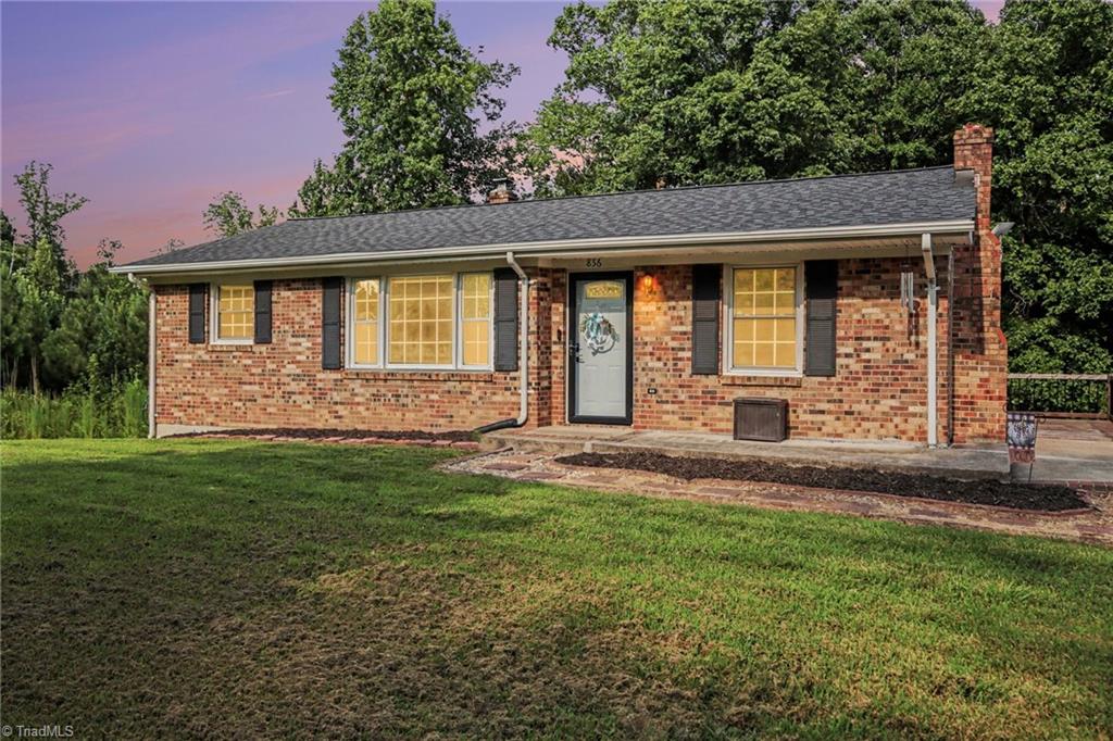Residential in Pelham 4
