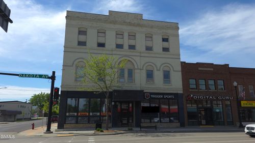 403 Dakota Ave, Wahpeton, ND, 58075-4413 | Card Image