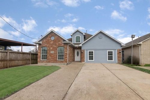 9335 Ledge Street, Houston, TX, 77075 | Card Image