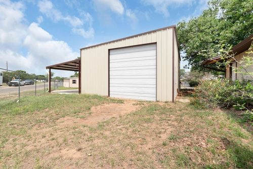 2025 Forest Trl, Kingsland, TX, 78639-5957 | Card Image