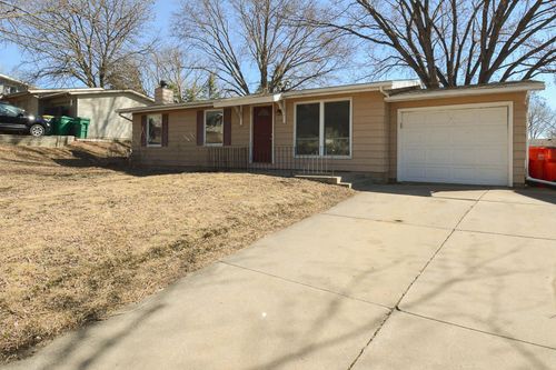 3960 Willow Heights Dr Sw, Rochester, MN, 55902-1229 | Card Image