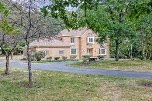 33 Indian Rock Rd, Nashua, NH, 03063-1307 | Card Image