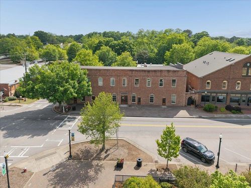 unit-b-Unit B, 200 W Washington St, madison, GA, 30650-1210 | Card Image