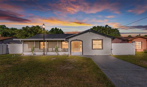 8014 N Habana Ave, TAMPA, FL, 33614-2817 | Card Image