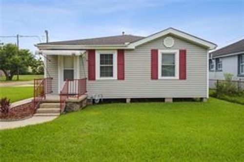 1001 Farrington Dr, Marrero, LA, 70072-3208 | Card Image