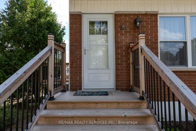 56 Raleigh Crt, Home with 3 bedrooms, 3 bathrooms and 2 parking in Hamilton ON | Image 2