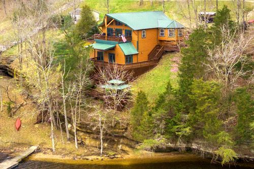 460 Shawnee Path, Lewisburg, KY, 42256-8438 | Card Image