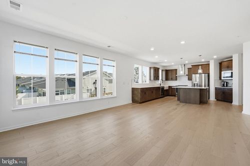 207-13970 Englefield Dr, WOODBRIDGE, VA, 22193 | Card Image