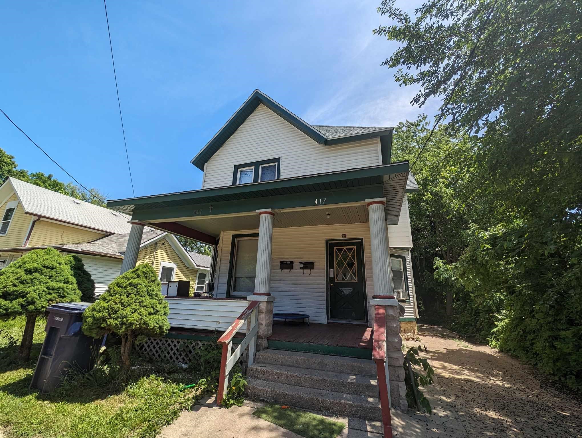 Center Ave, Janesville, WI 53548