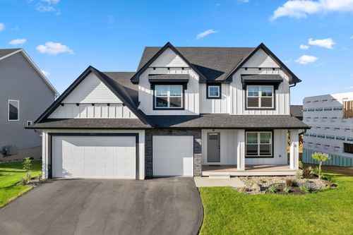 17940 Headwaters Dr, Lakeville, MN, 55044-5349 | Card Image