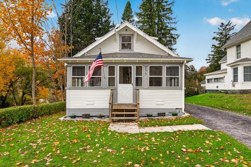 877 Pleasant Street, West Rutland, VT, 05777 | Card Image