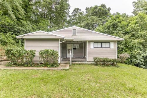 1957 Kitchens Rd, Macon, GA, 31211-2018 | Card Image