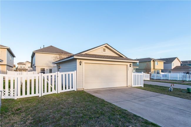1503 Davis Mountain Loop, House other with 3 bedrooms, 3 bathrooms and 3 parking in Cedar Park TX | Image 26
