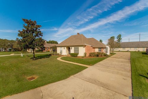 15518 Therese Ct, Prairieville, LA, 70769-4392 | Card Image