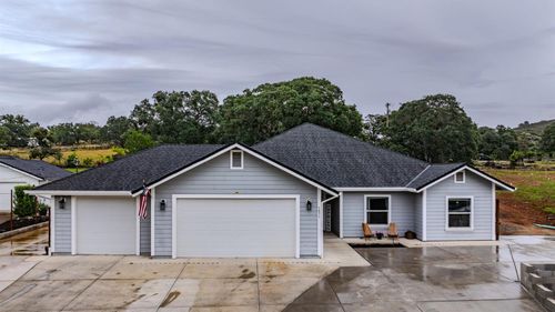 5851 Baldwin St, Valley Springs, CA, 95252-9483 | Card Image