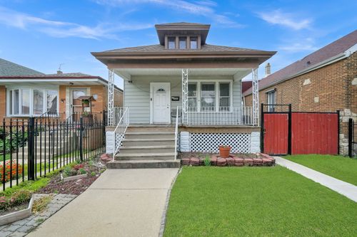 3353 W 60th Street S, Chicago, IL, 60629 | Card Image