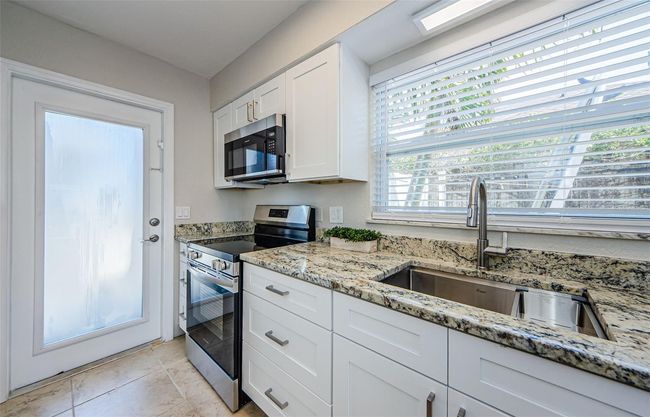 APT-11 - 2186 Edythe Dr, Condo with 2 bedrooms, 1 bathrooms and null parking in DUNEDIN FL | Image 13