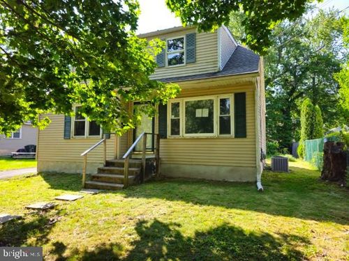 1575 Washington Ave, WILLOW GROVE, PA, 19090-4823 | Card Image