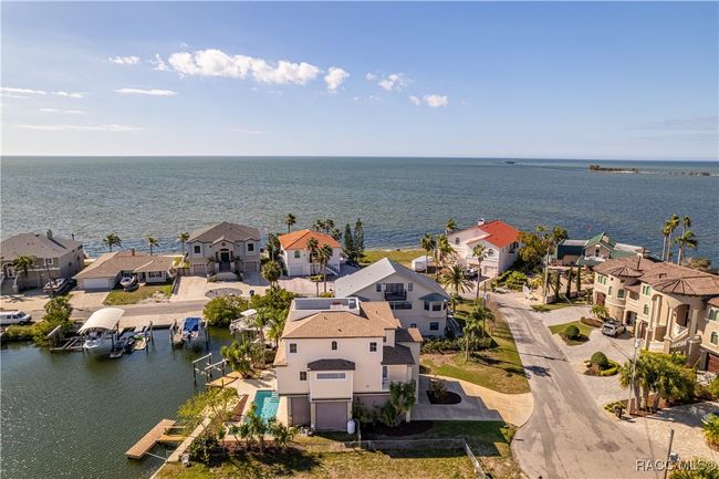3073 Gulf Winds Cir, House other with 3 bedrooms, 5 bathrooms and 3 parking in Hernando Beach FL | Image 21