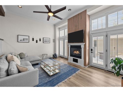 471 Josephine St, Denver, CO, 80206-4208 | Card Image