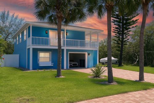 2915 Avenue C, HOLMES BEACH, FL, 34217-2125 | Card Image