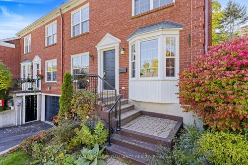 35 Country Club Pl, Brockville, ON, K6V6T6 | Card Image