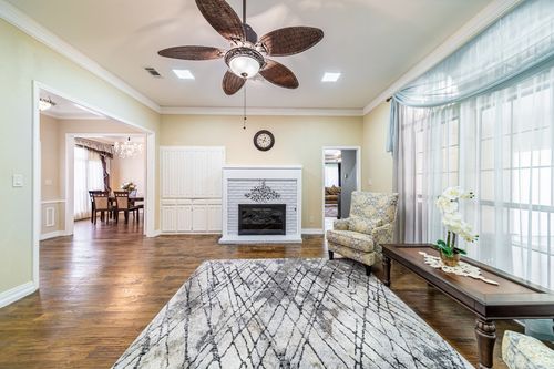 3305 Eisenhower Ln, Plano, TX, 75023-3948 | Card Image