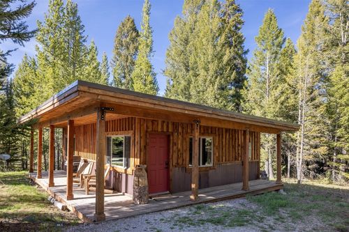 162 Black Moose Rd, West Yellowstone, MT, 59758-8747 | Card Image