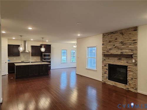 15607 Crowden Rd, Chesterfield, VA, 23832-1533 | Card Image
