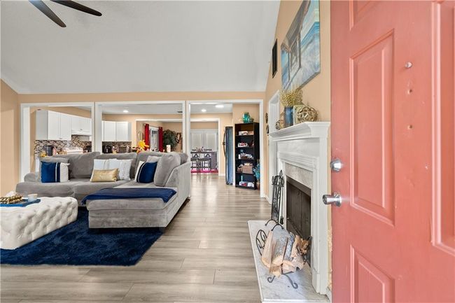7030 Kingston Ln, House other with 3 bedrooms, 2 bathrooms and null parking in Mcdonough GA | Image 6
