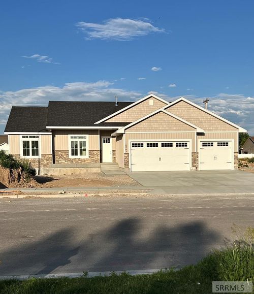 6203 Maggie Dr, Idaho Falls, ID, 83402-1327 | Card Image