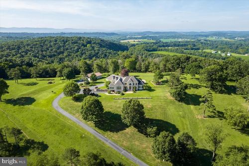 1582 N River Rd, MOUNT CRAWFORD, VA, 22841-2336 | Card Image