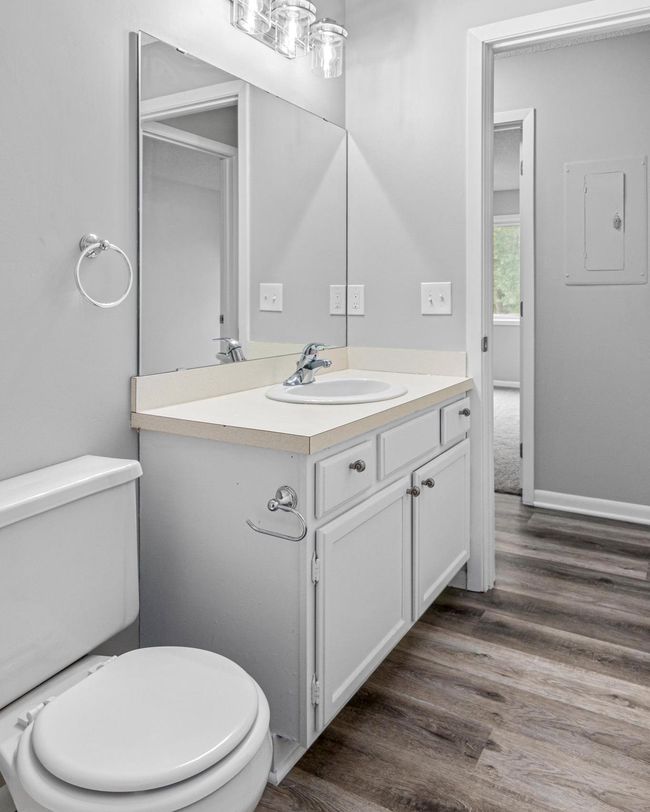 Bathroom with Laundry Closet | Image 28