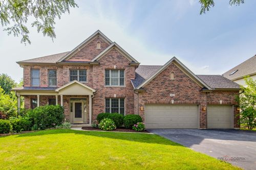 2482 Wyeth Dr, West Chicago, IL, 60185-6418 | Card Image