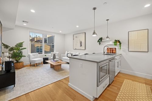 313a-150 W Broadway, Boston, MA, 02127 | Card Image